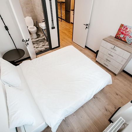 68 Hostel Bisjkek Eksteriør bilde